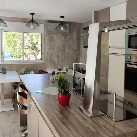 Dandelion Gorges Du Tarn Piscine Jacuzzi Riviere Vue Exceptionnelle Nature Design Semesterbostad *