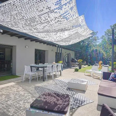 Dandelion Gorges Du Tarn Piscine Jacuzzi Riviere Vue Exceptionnelle Nature Design Semesterbostad *