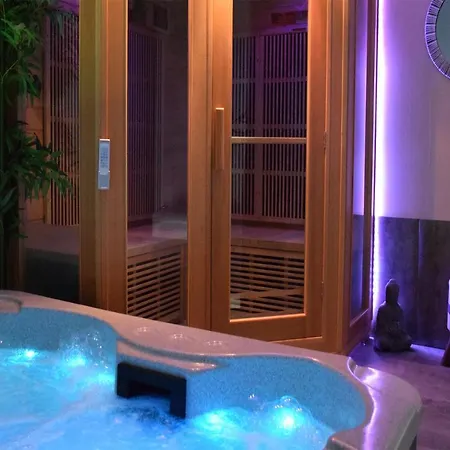 Dandelion Gorges Du Tarn Piscine Jacuzzi Riviere Vue Exceptionnelle Nature Design