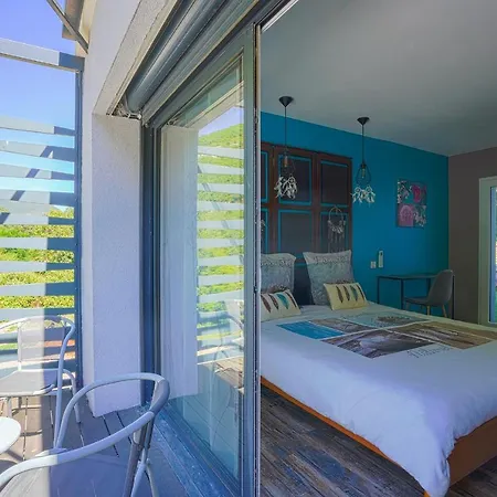 Semesterbostad Dandelion Gorges Du Tarn Piscine Jacuzzi Riviere Vue Exceptionnelle Nature Design