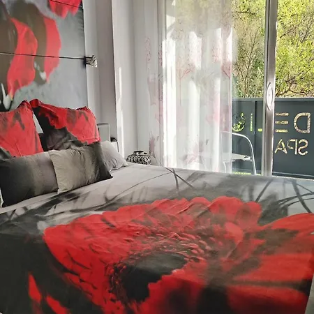 Dandelion Gorges Du Tarn Piscine Jacuzzi Rivière Vue Exceptionnelle Nature Design Mostuéjouls